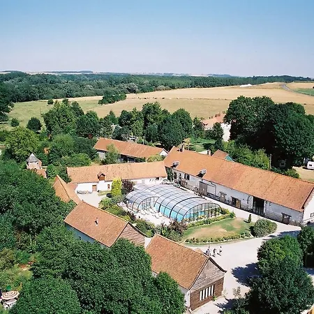 キャンプ場 Camping De La Ferme Des Aulnes Nampont-Saint-Martin