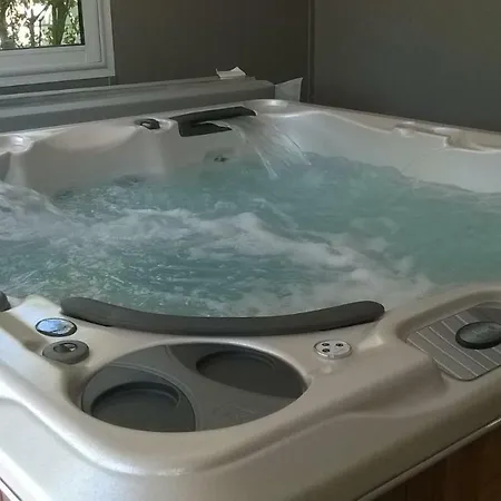Camping De La Ferme Des Aulnes キャンプ場 4*